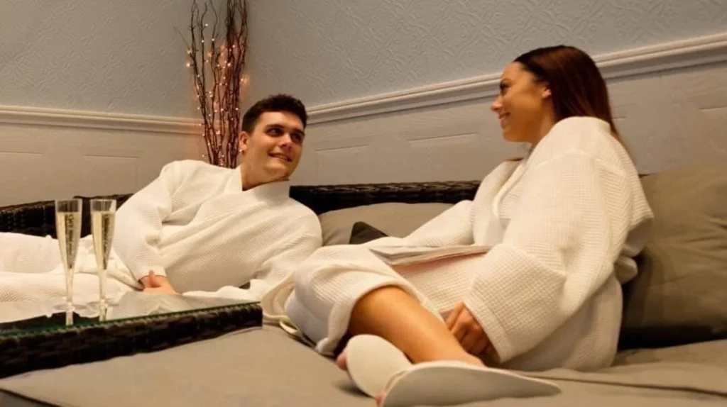 karachi massage center